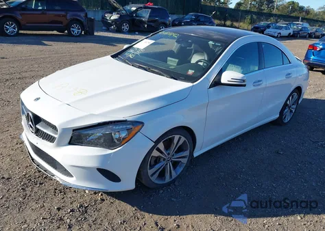 2019 Mercedes-Benz Cla 250 4Matic z USA, uszkodzony, nr VIN WDDSJ4GB9KN701040